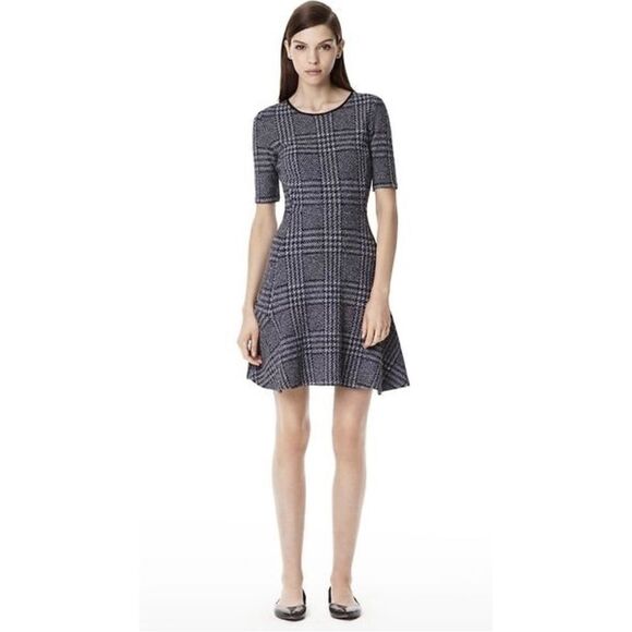 Theory Nikay Drop-Skirt Grey Houndstooth Plaid Knit Fit and Flare Dress Size 4 - Picture 1 of 7